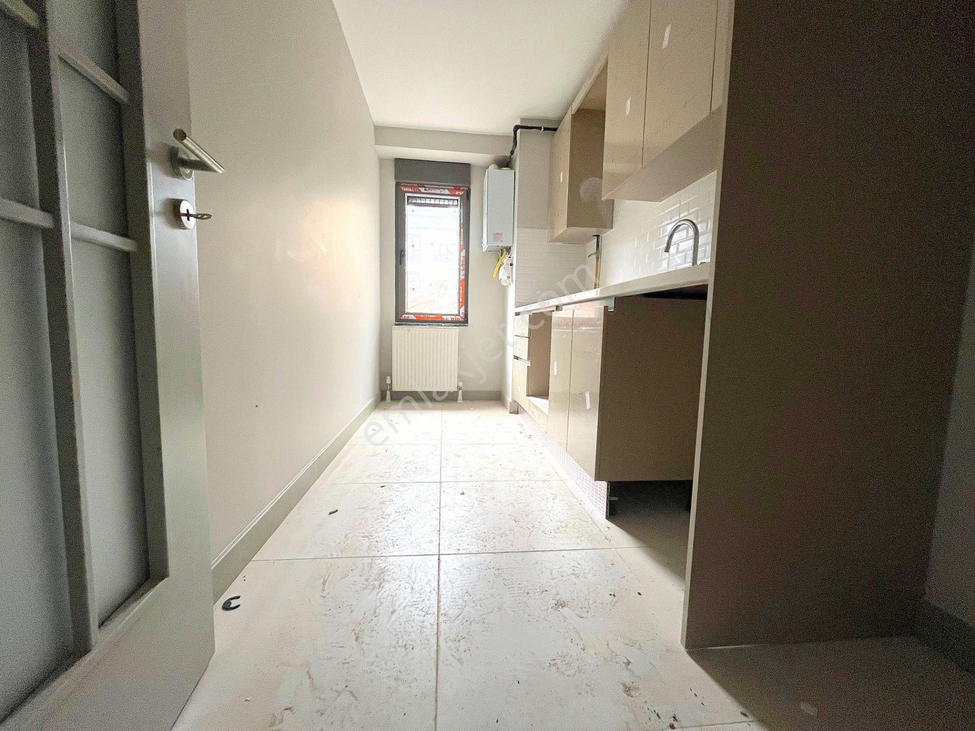 ▃birikim▃ Küçükyalı Çınar'da Sıfır Binada Ayrı Mutfaklı Lüks 2+1 - Görsel 9