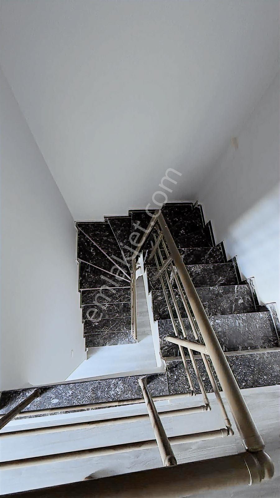 Turanlar Gruptan Foçada Satılık 3+1 Dublex Daire! - Görsel 30