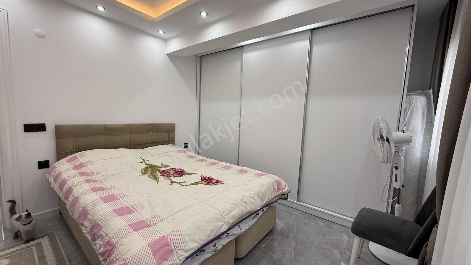 Turanlar Gruptan Awm Yakın Konumda Satılık 3+1 Giriş Kat 150m2! - Görsel 14