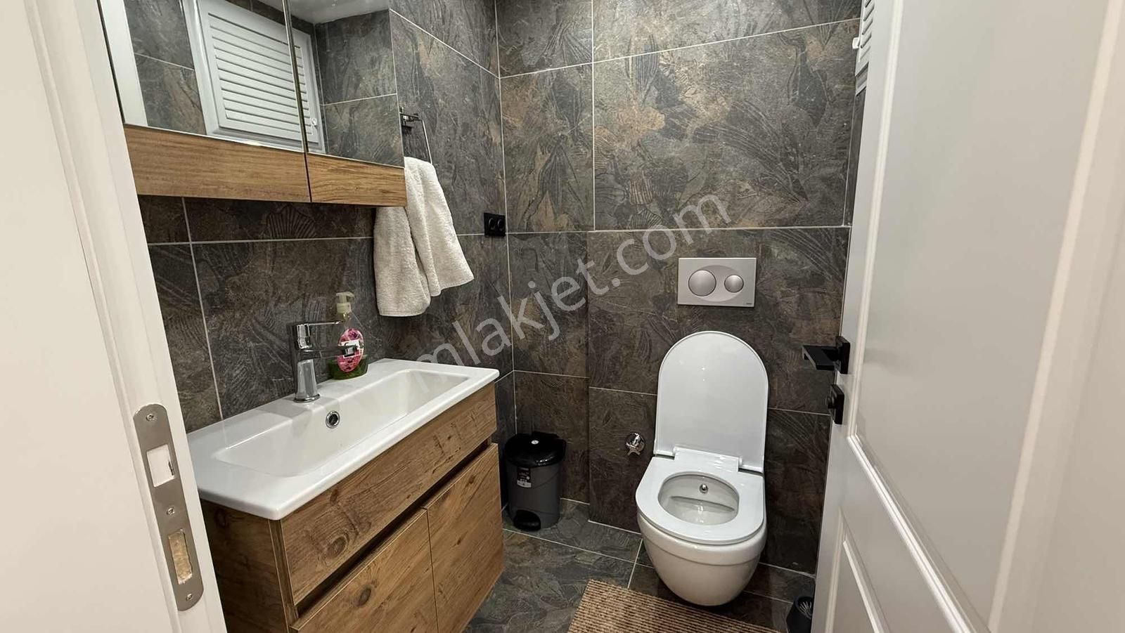 Turanlar Gruptan Awm Yakın Konumda Satılık 3+1 Giriş Kat 150m2! - Görsel 24