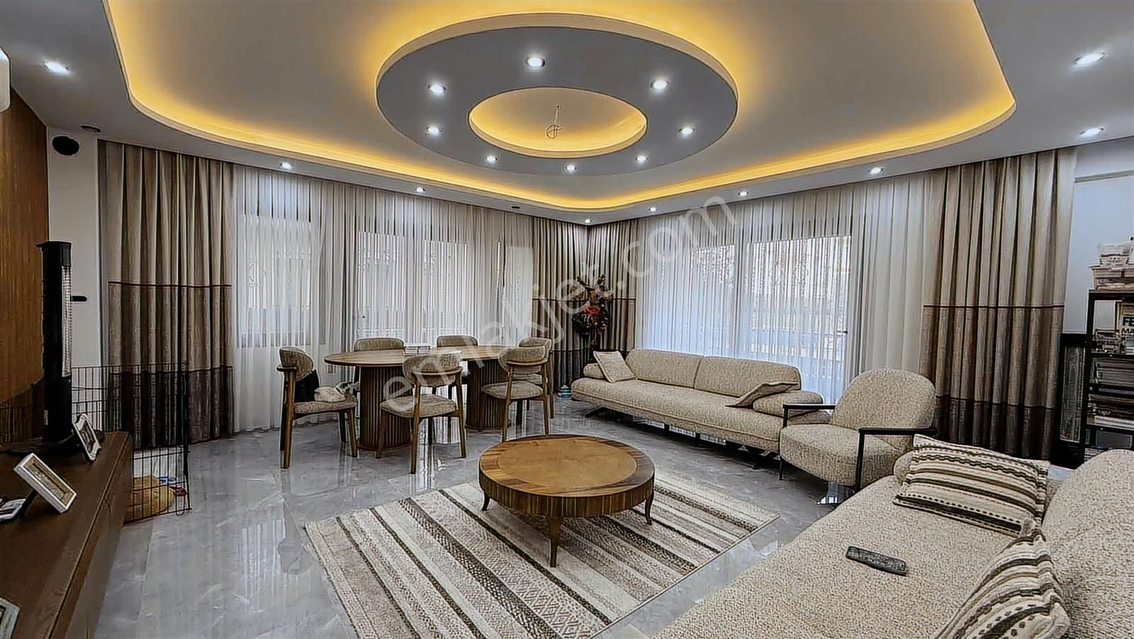 Turanlar Gruptan Awm Yakın Konumda Satılık 3+1 Giriş Kat 150m2!