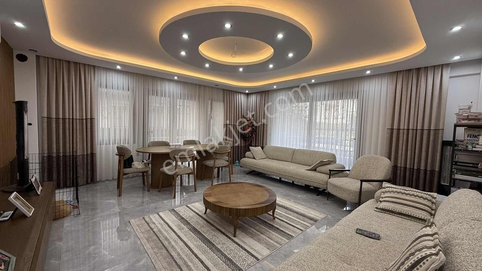 Turanlar Gruptan Awm Yakın Konumda Satılık 3+1 Giriş Kat 150m2! - Görsel 2