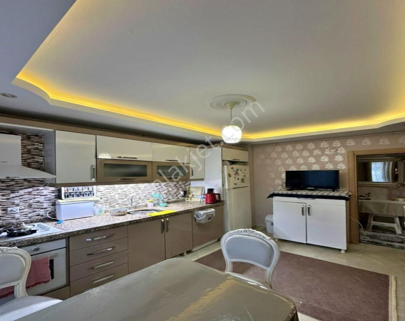 Beylikdüzü Yakuplu Mah Geniş M2 Satılık 3+1 Daire - Görsel 8