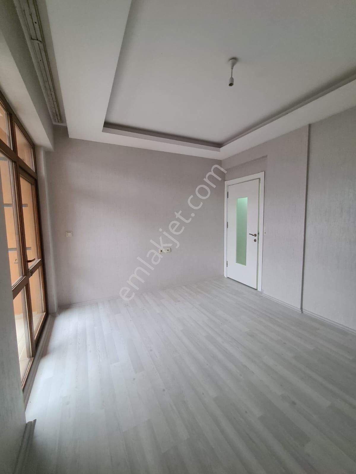 Erenler Mah. Ev Kurumlarına Uygun Satılık 3+1 Ara Kat Lüks Daire - Görsel 18