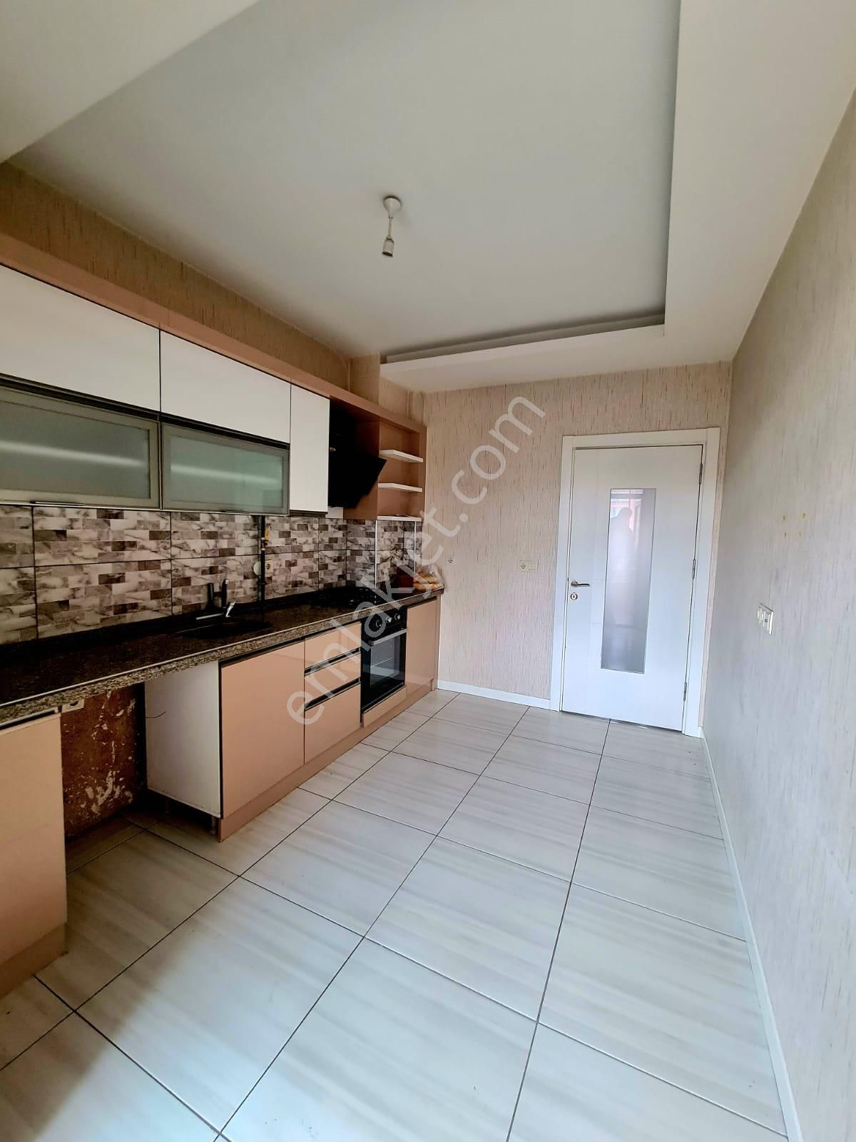 Erenler Mah. Ev Kurumlarına Uygun Satılık 3+1 Ara Kat Lüks Daire - Görsel 11