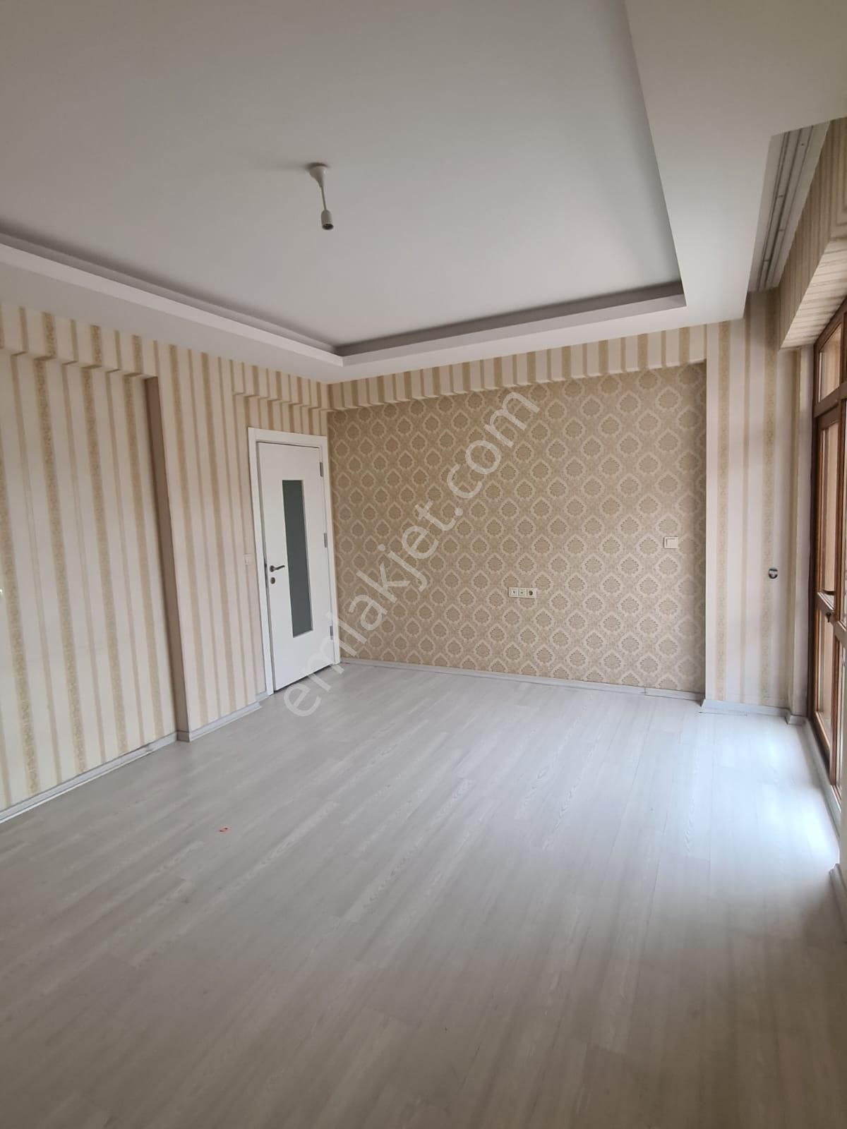 Erenler Mah. Ev Kurumlarına Uygun Satılık 3+1 Ara Kat Lüks Daire - Görsel 15