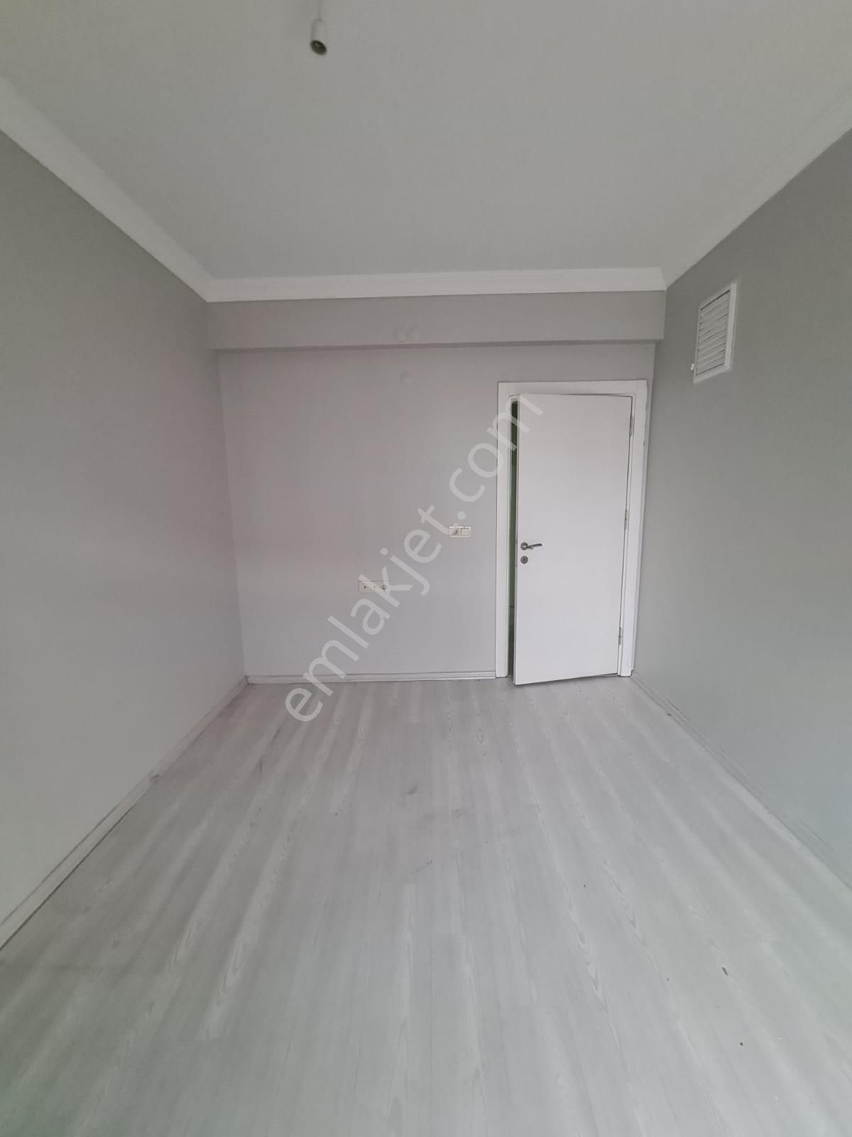 Erenler Mah. Ev Kurumlarına Uygun Satılık 3+1 Ara Kat Lüks Daire - Görsel 24