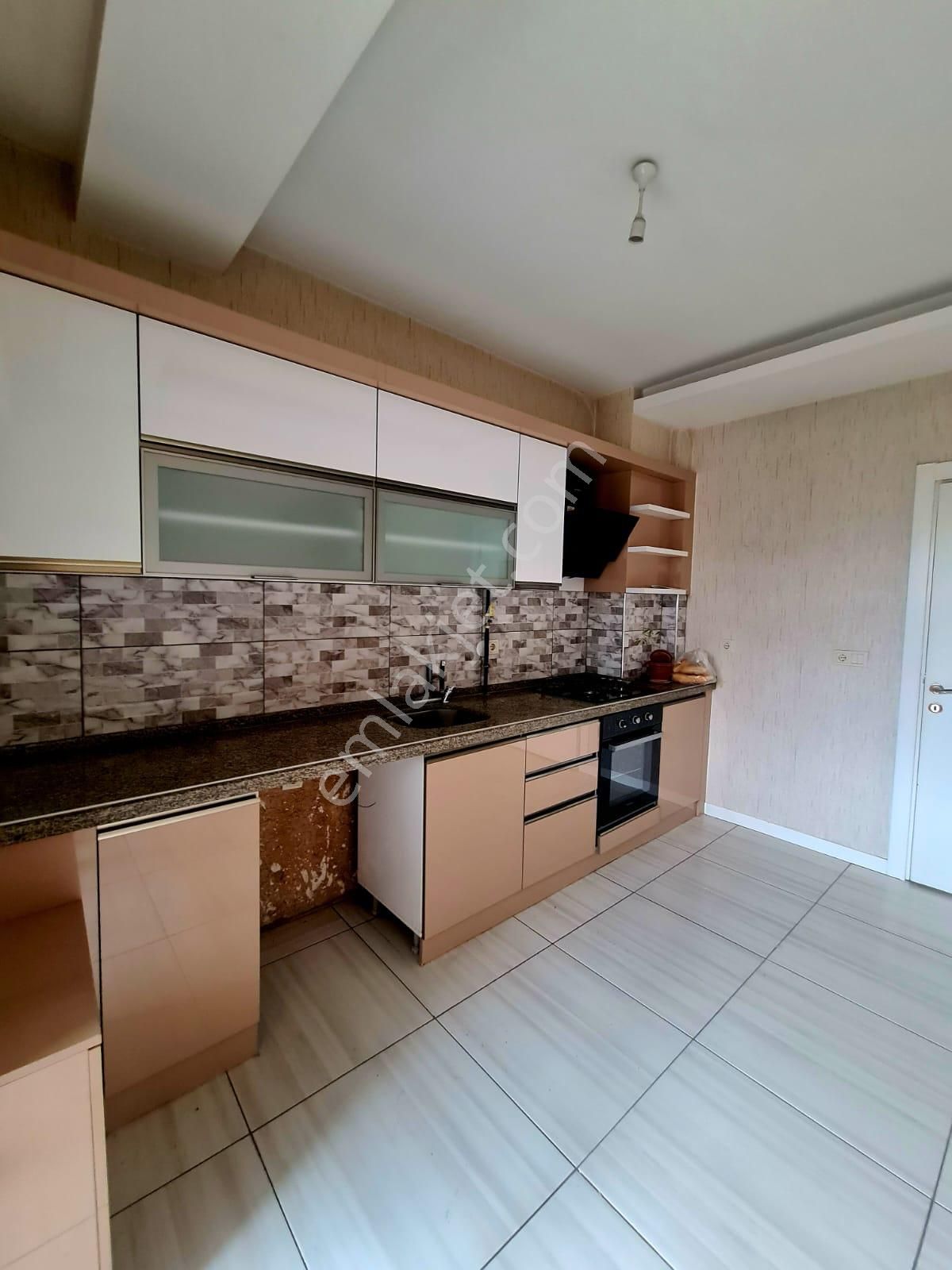 Erenler Mah. Ev Kurumlarına Uygun Satılık 3+1 Ara Kat Lüks Daire - Görsel 10