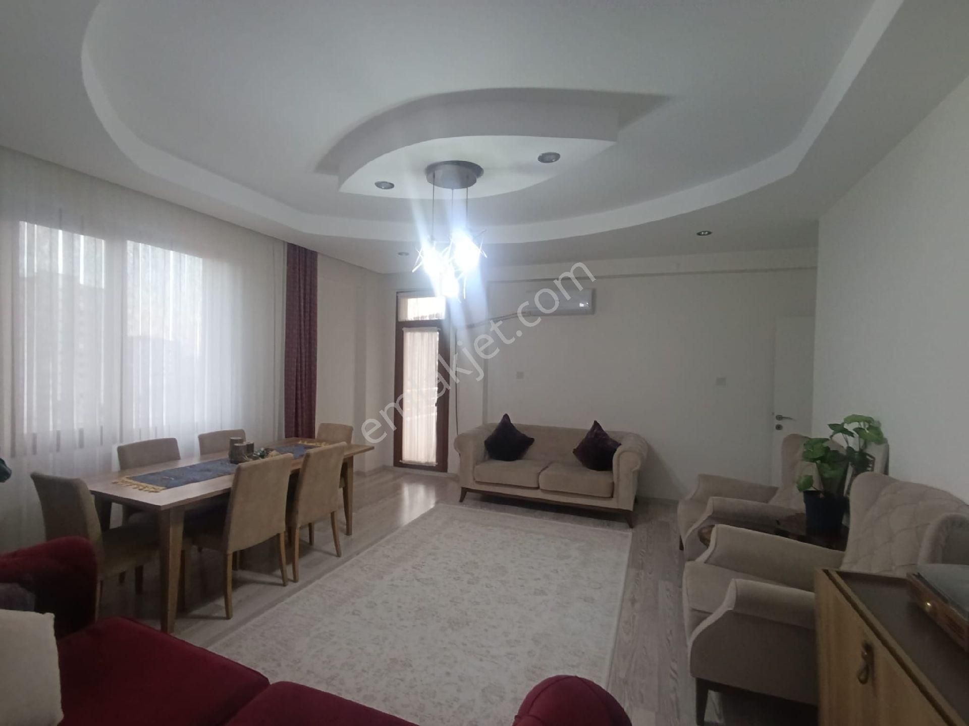 Barış Mahallesi Yeşil Kubbe Camii Civarında 3+1 Acil Satılık Daire!!! - Görsel 13