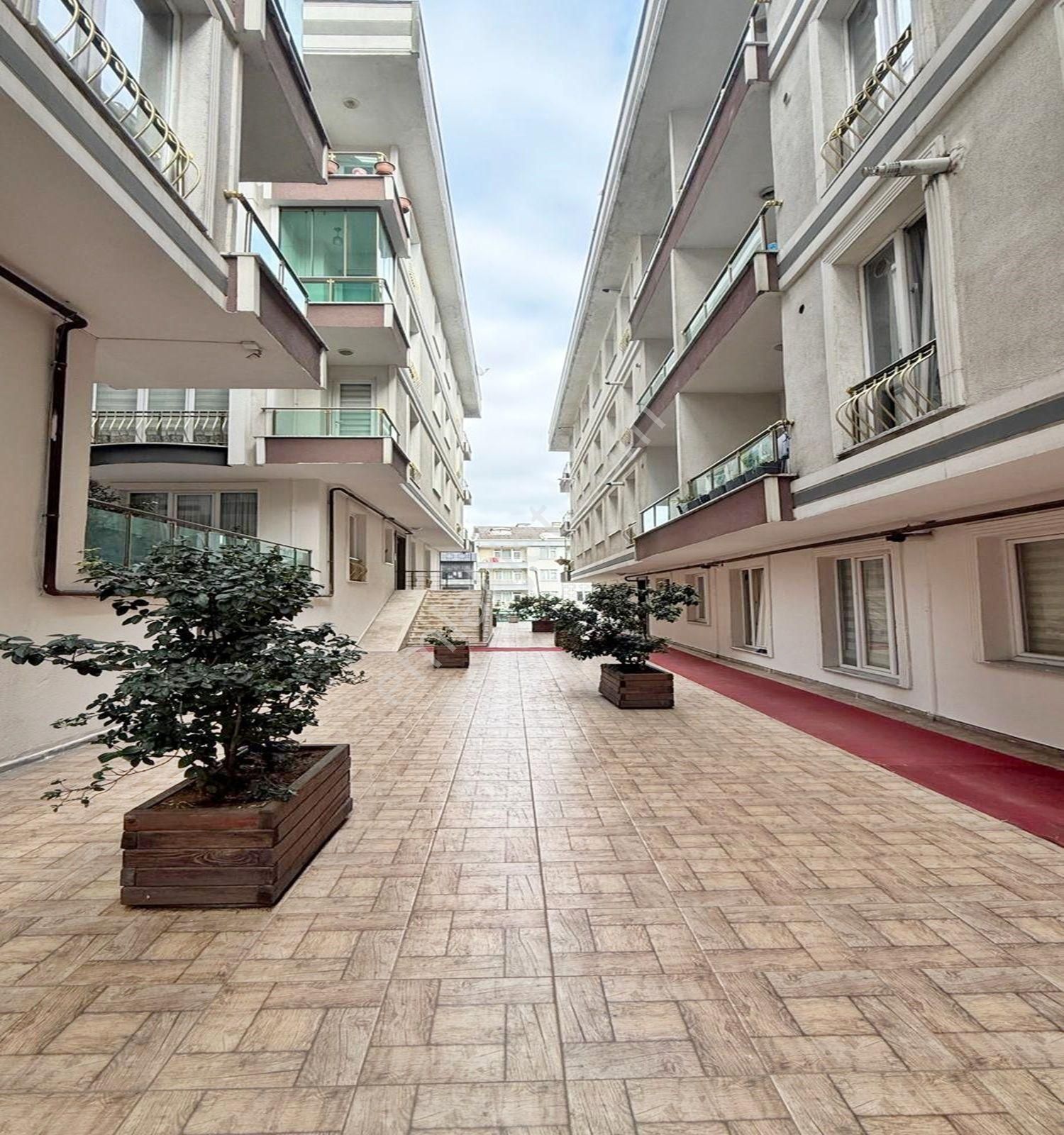 Esenyurt Necip Fazıl K.mah Olcaylar Doruukent Sitesi 2+1 Kiralık