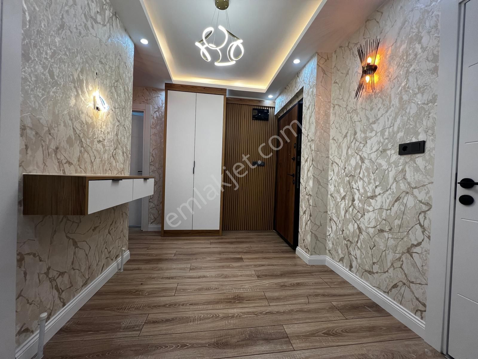 Yiğit'ten İkizçay'da Ayrı Mutfak 2+1 Şık Tasarımlı Ara Kat Daire - Görsel 26