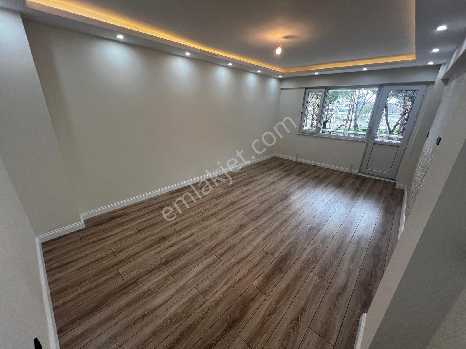 Yiğit'ten İkizçay'da Ayrı Mutfak 2+1 Şık Tasarımlı Ara Kat Daire - Görsel 8