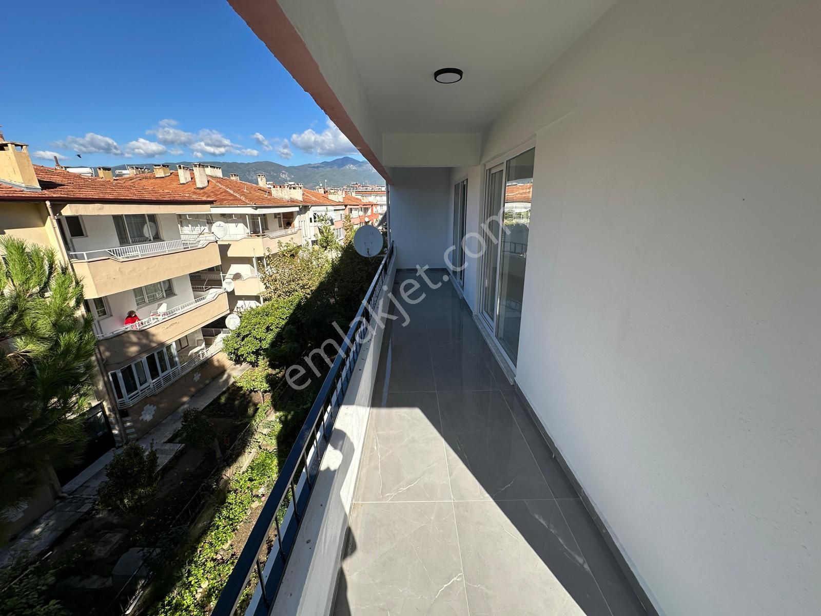 🏡 Referans'tan Akçay'da Doğa Manzaralı Ön Cephe Arakat Denize Yakın 2+1 Daire - Görsel 18