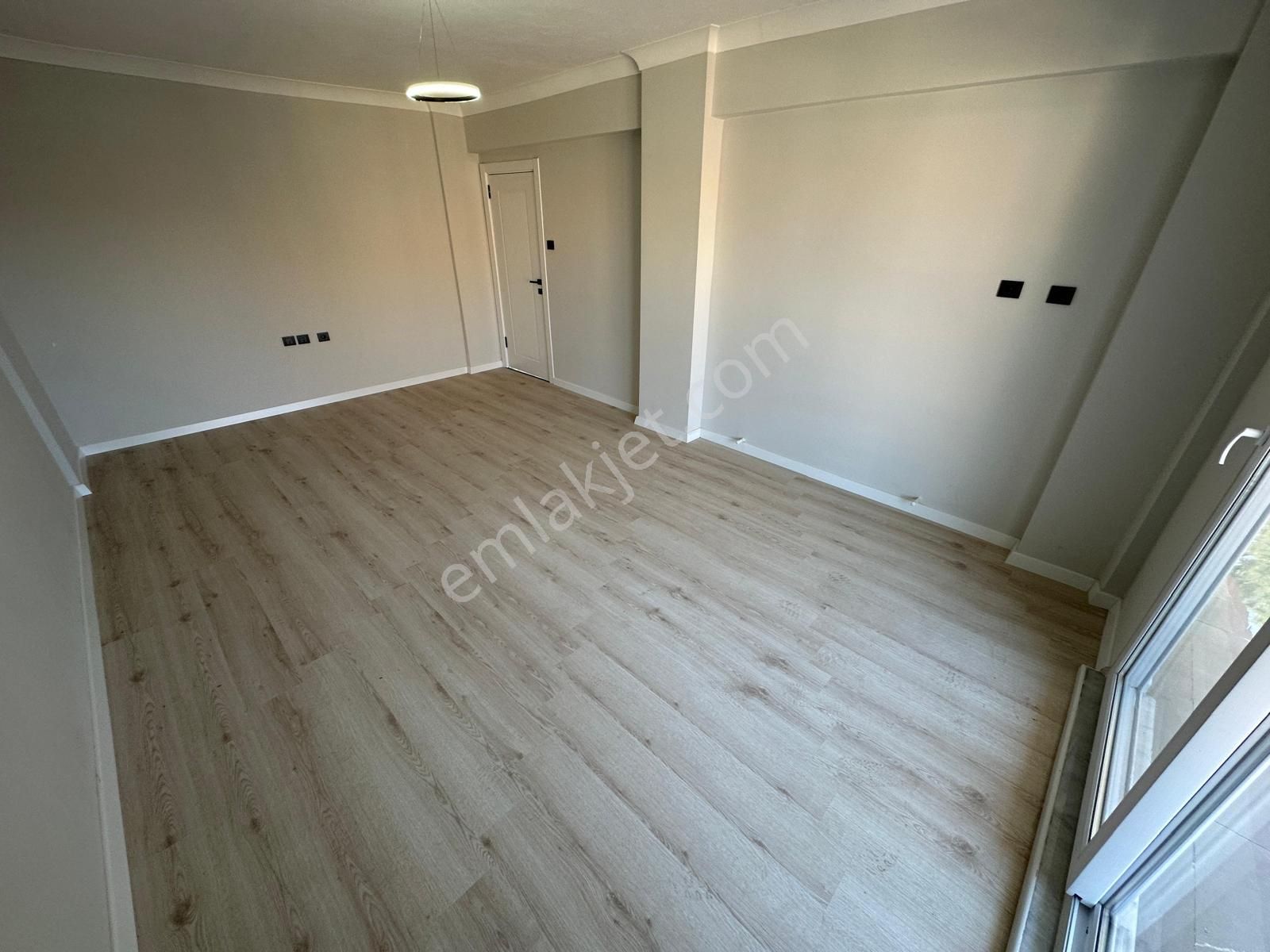 🏡 Referans'tan Akçay'da Doğa Manzaralı Ön Cephe Arakat Denize Yakın 2+1 Daire - Görsel 6