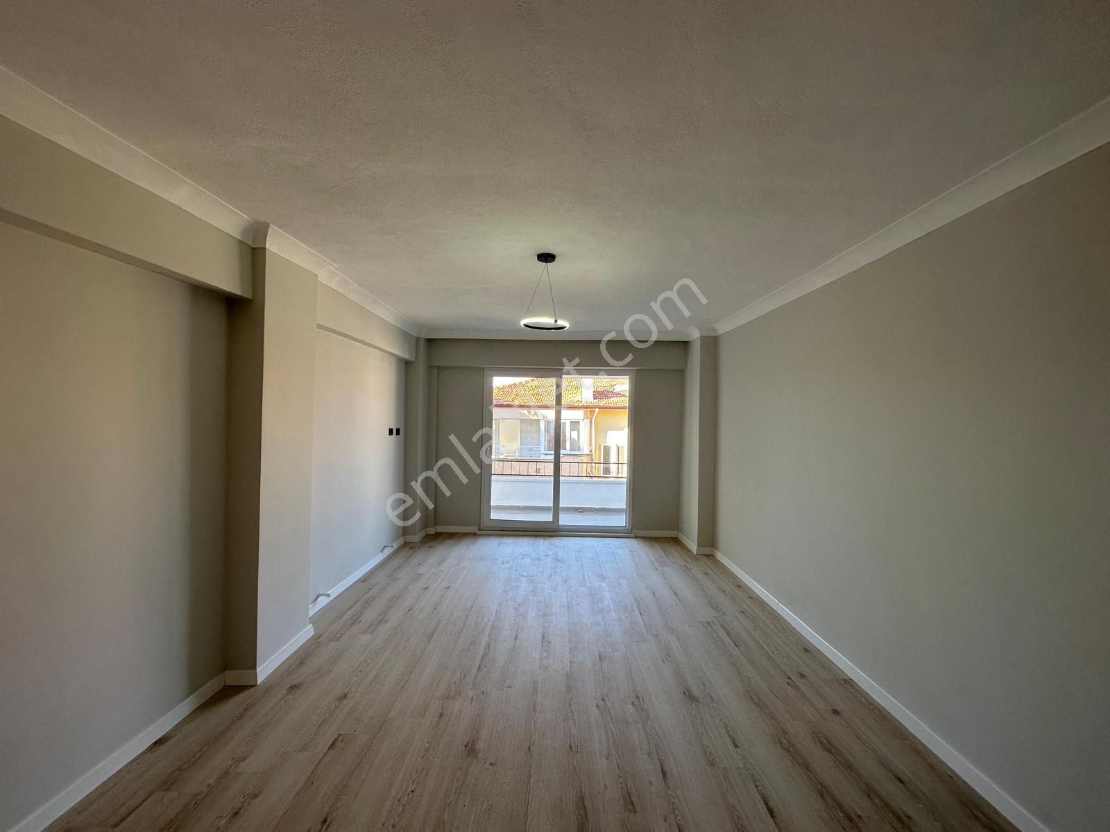 🏡 Referans'tan Akçay'da Doğa Manzaralı Ön Cephe Arakat Denize Yakın 2+1 Daire - Görsel 15