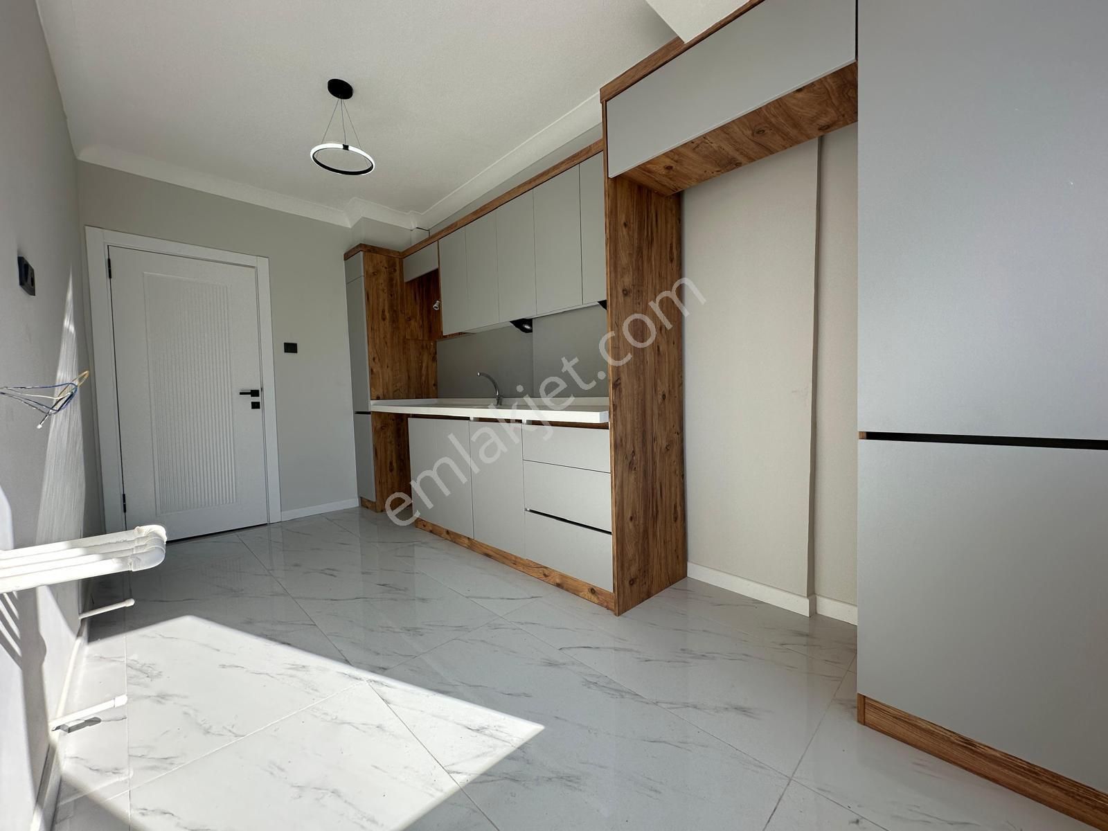 🏡 Referans'tan Akçay'da Doğa Manzaralı Ön Cephe Arakat Denize Yakın 2+1 Daire - Görsel 20