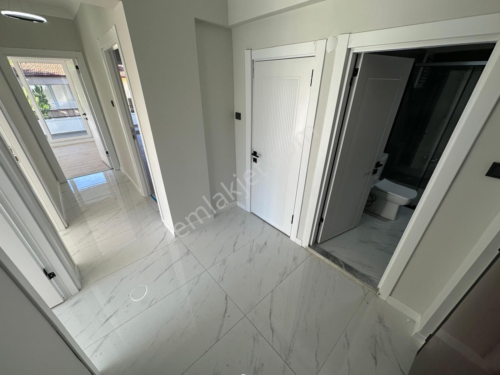 🏡 Referans'tan Akçay'da Doğa Manzaralı Ön Cephe Arakat Denize Yakın 2+1 Daire - Görsel 22