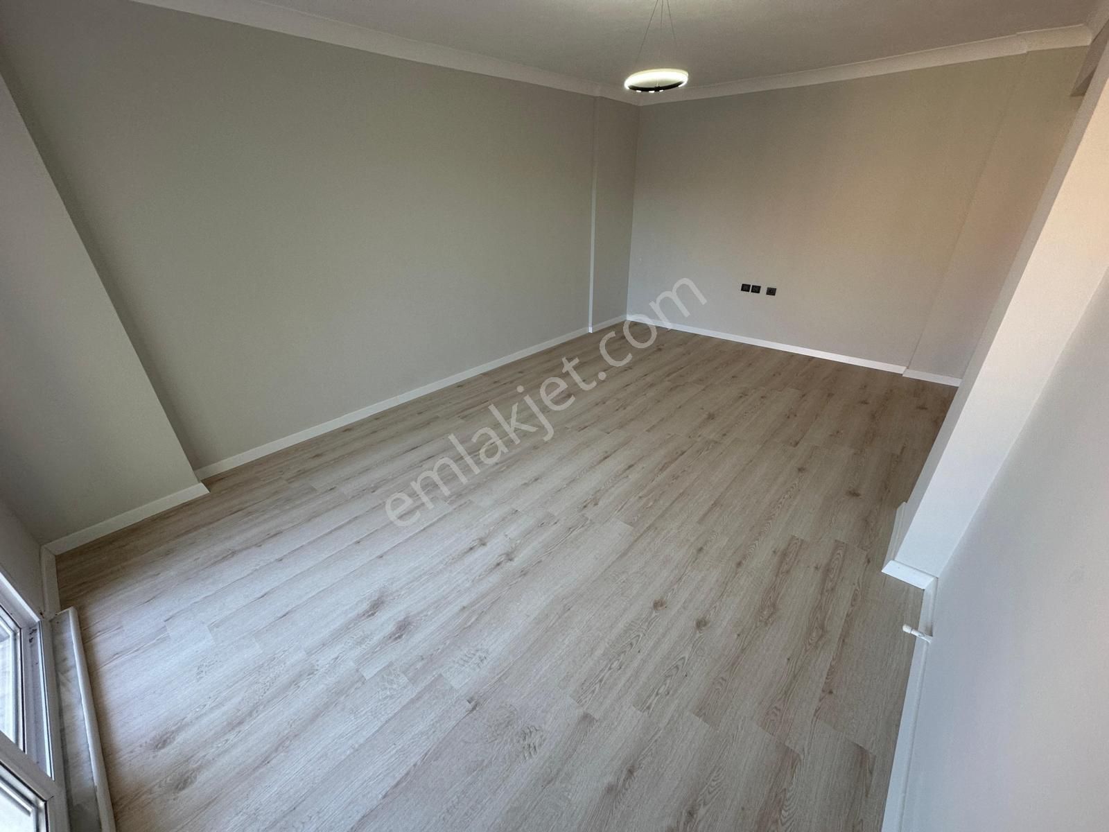 🏡 Referans'tan Akçay'da Doğa Manzaralı Ön Cephe Arakat Denize Yakın 2+1 Daire - Görsel 17