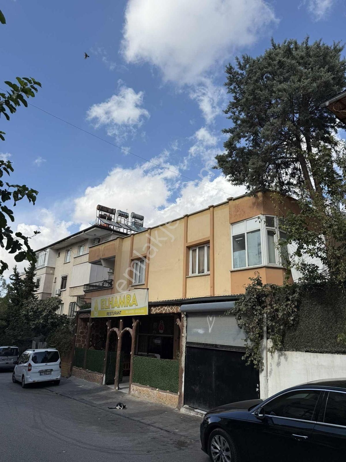 Satılık 2 Adet Bina Altı Ticari Müstakil - Görsel 2