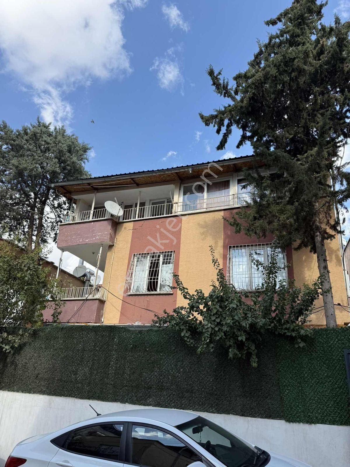 Satılık 2 Adet Bina Altı Ticari Müstakil - Görsel 6