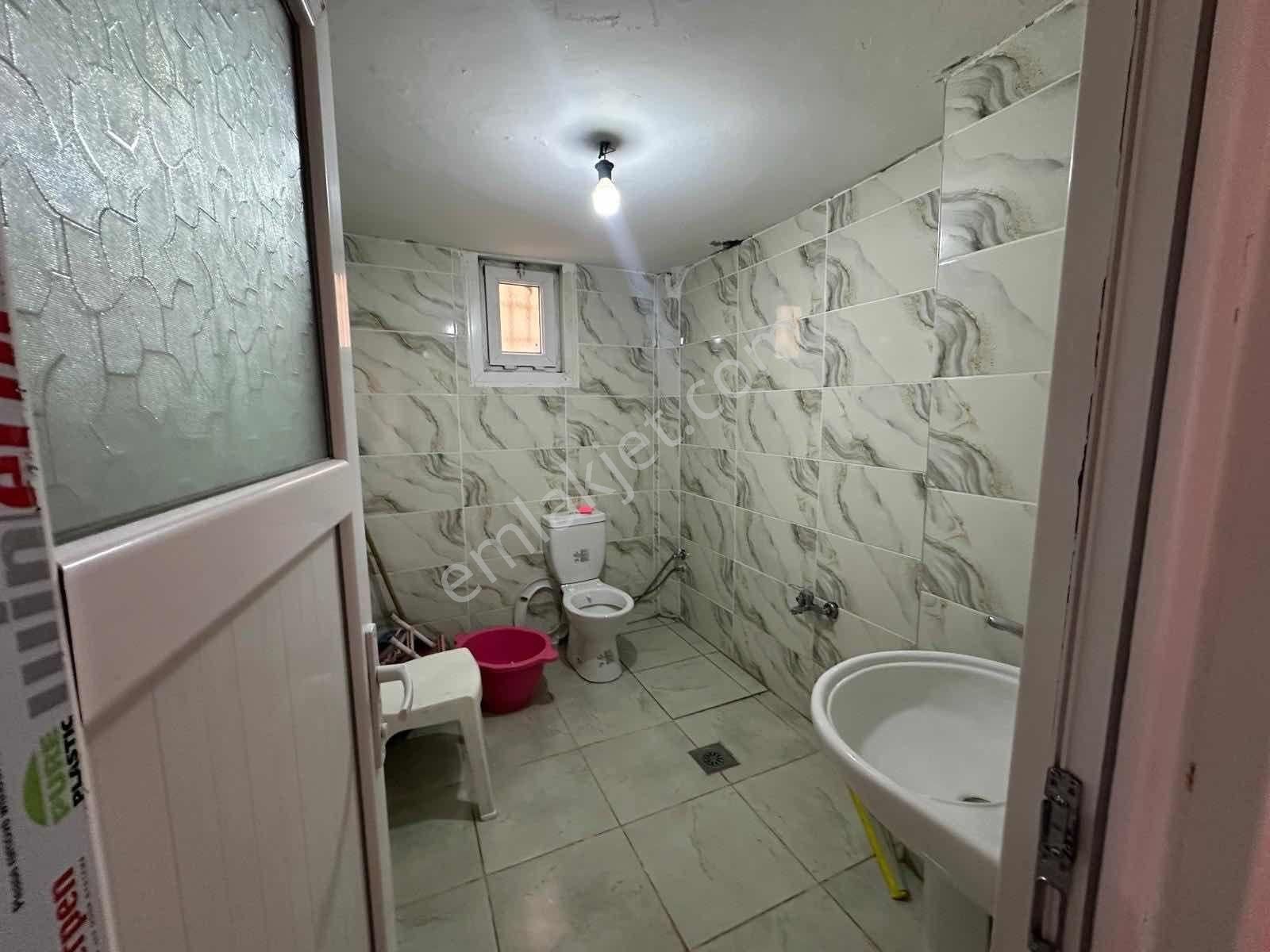 Satılık 2 Adet Bina Altı Ticari Müstakil - Görsel 9