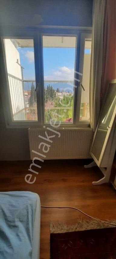 Bornova Erzene Mahallesinde 3+1 Kiralık Daire - Görsel 11