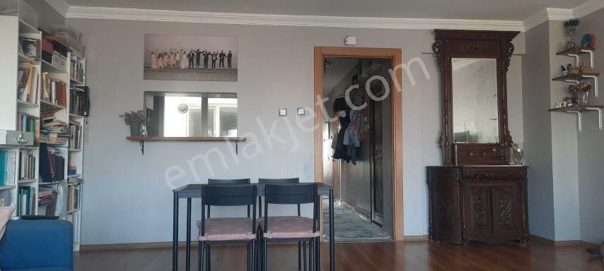 Bornova Erzene Mahallesinde 3+1 Kiralık Daire - Görsel 15