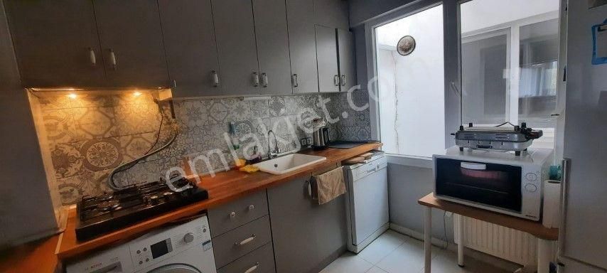 Bornova Erzene Mahallesinde 3+1 Kiralık Daire - Görsel 8