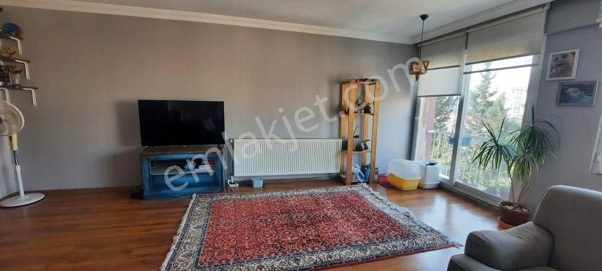 Bornova Erzene Mahallesinde 3+1 Kiralık Daire - Görsel 10