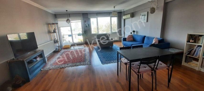 Bornova Erzene Mahallesinde 3+1 Kiralık Daire - Görsel 2