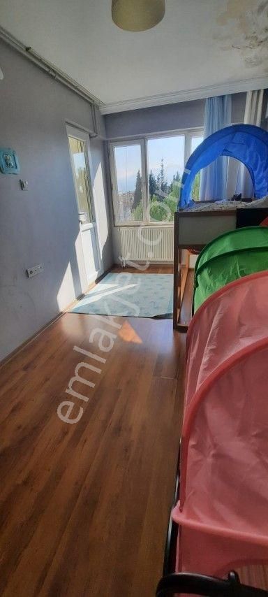 Bornova Erzene Mahallesinde 3+1 Kiralık Daire - Görsel 9