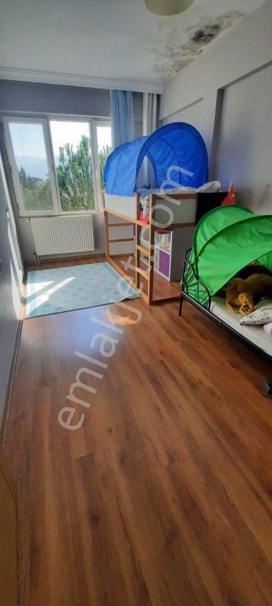 Bornova Erzene Mahallesinde 3+1 Kiralık Daire - Görsel 3