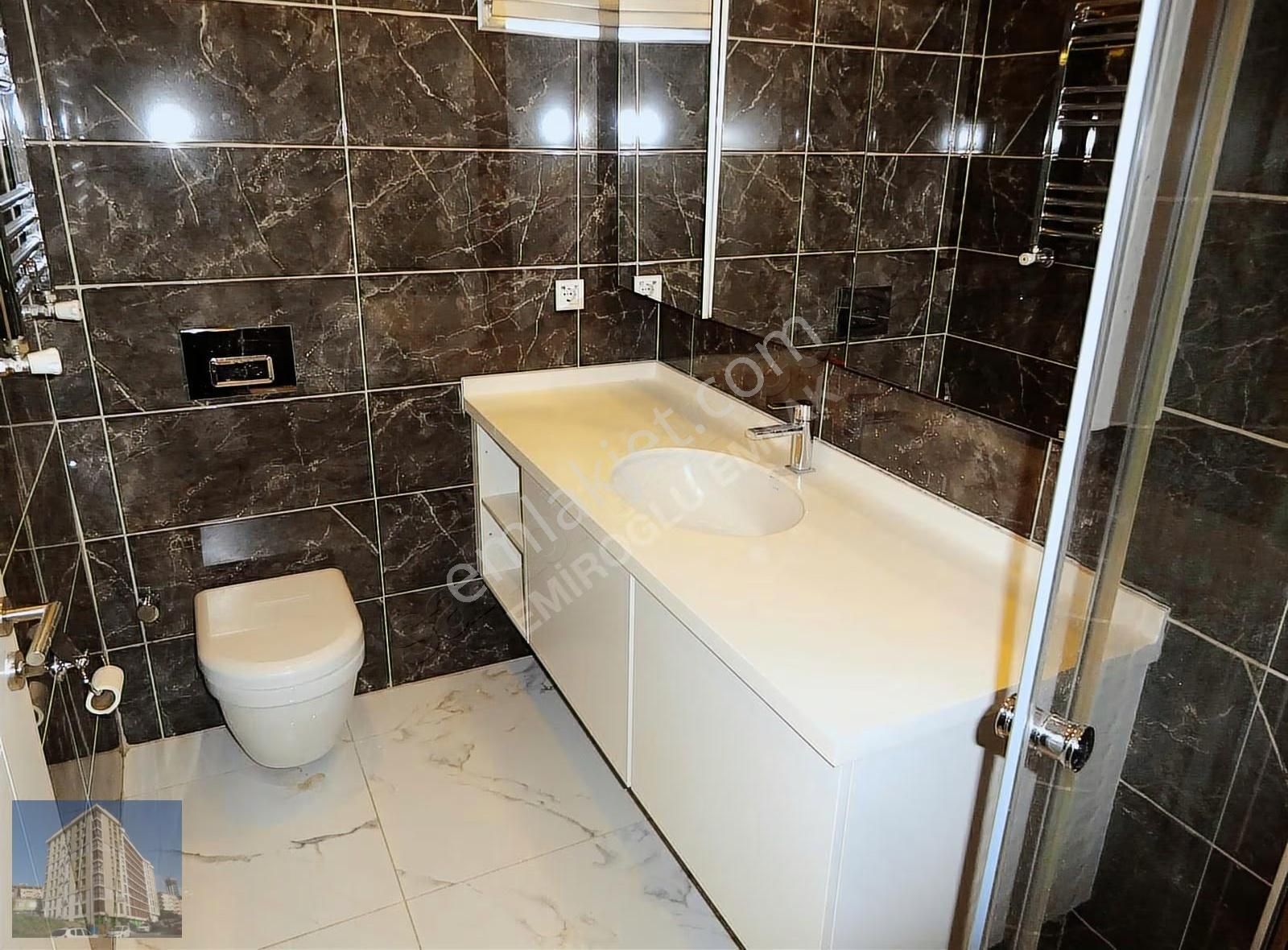 Kozyatağı Merkezde Genç Apt.ebev.lüks Kiralık Daire 3+1,120m2. - Görsel 15