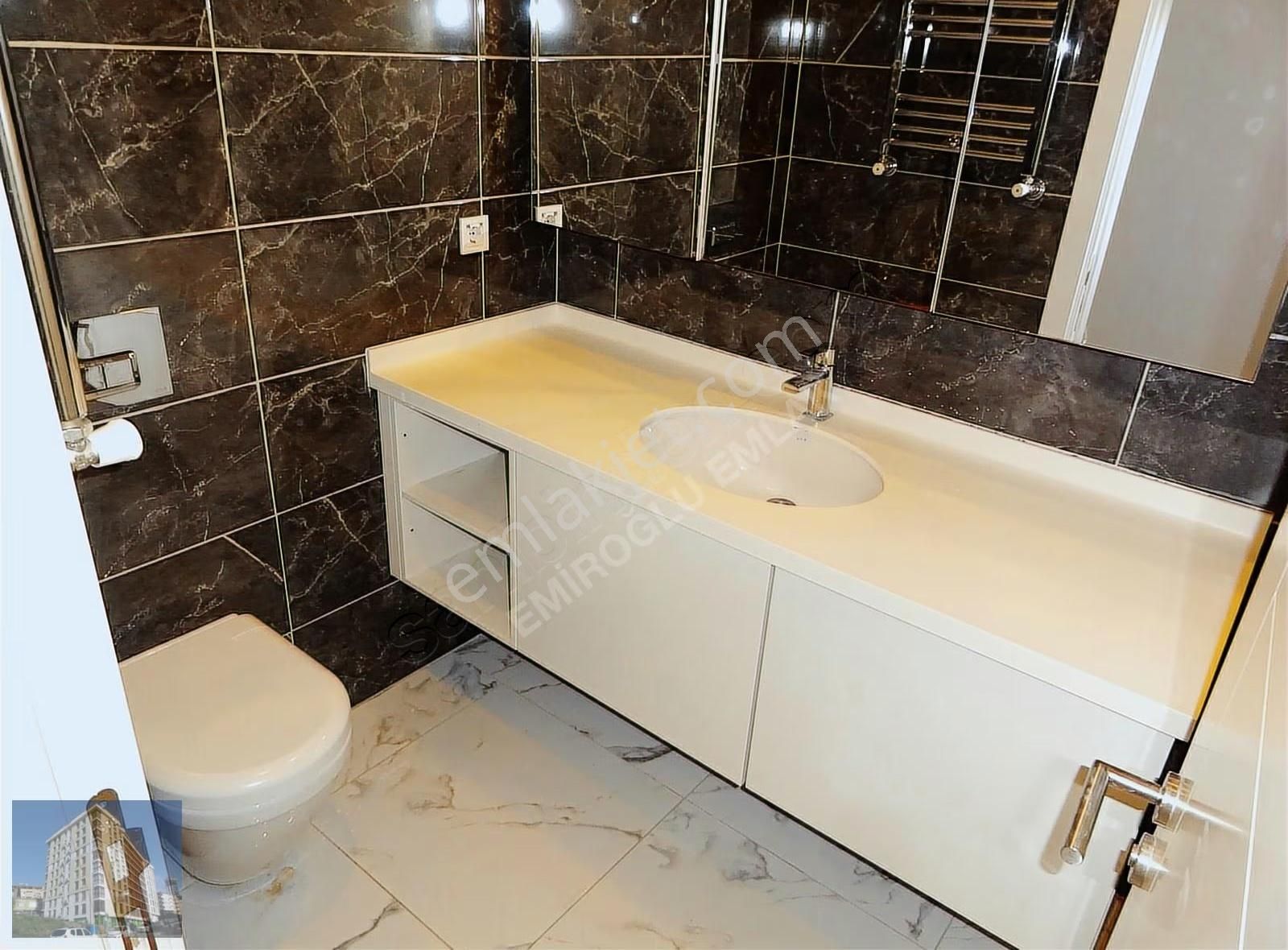 Kozyatağı Merkezde Genç Apt.ebev.lüks Kiralık Daire 3+1,120m2. - Görsel 22