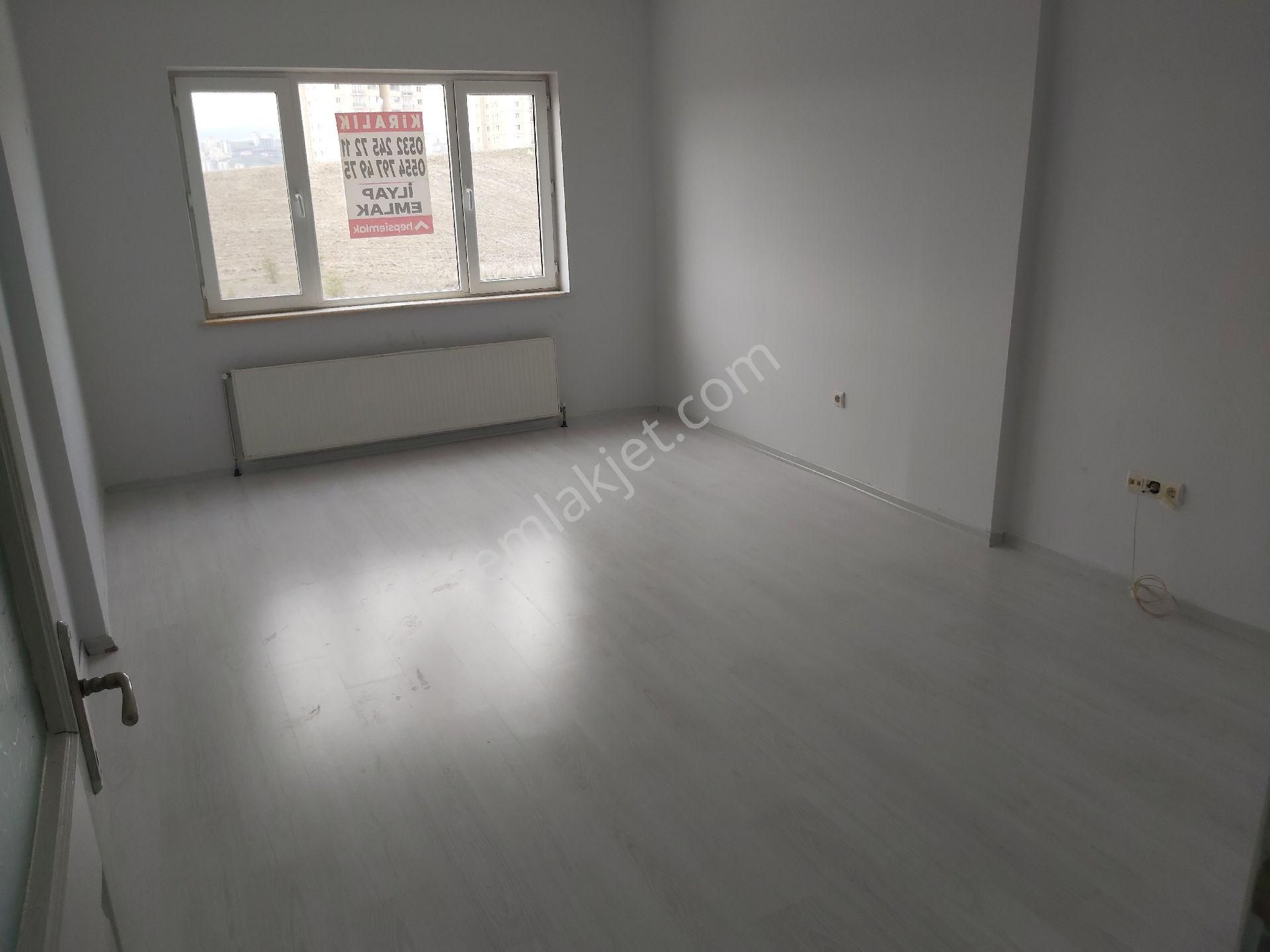 İlyap'tan Turkuaz Tokide Yapılı Kiralık 2+1 - Görsel 3