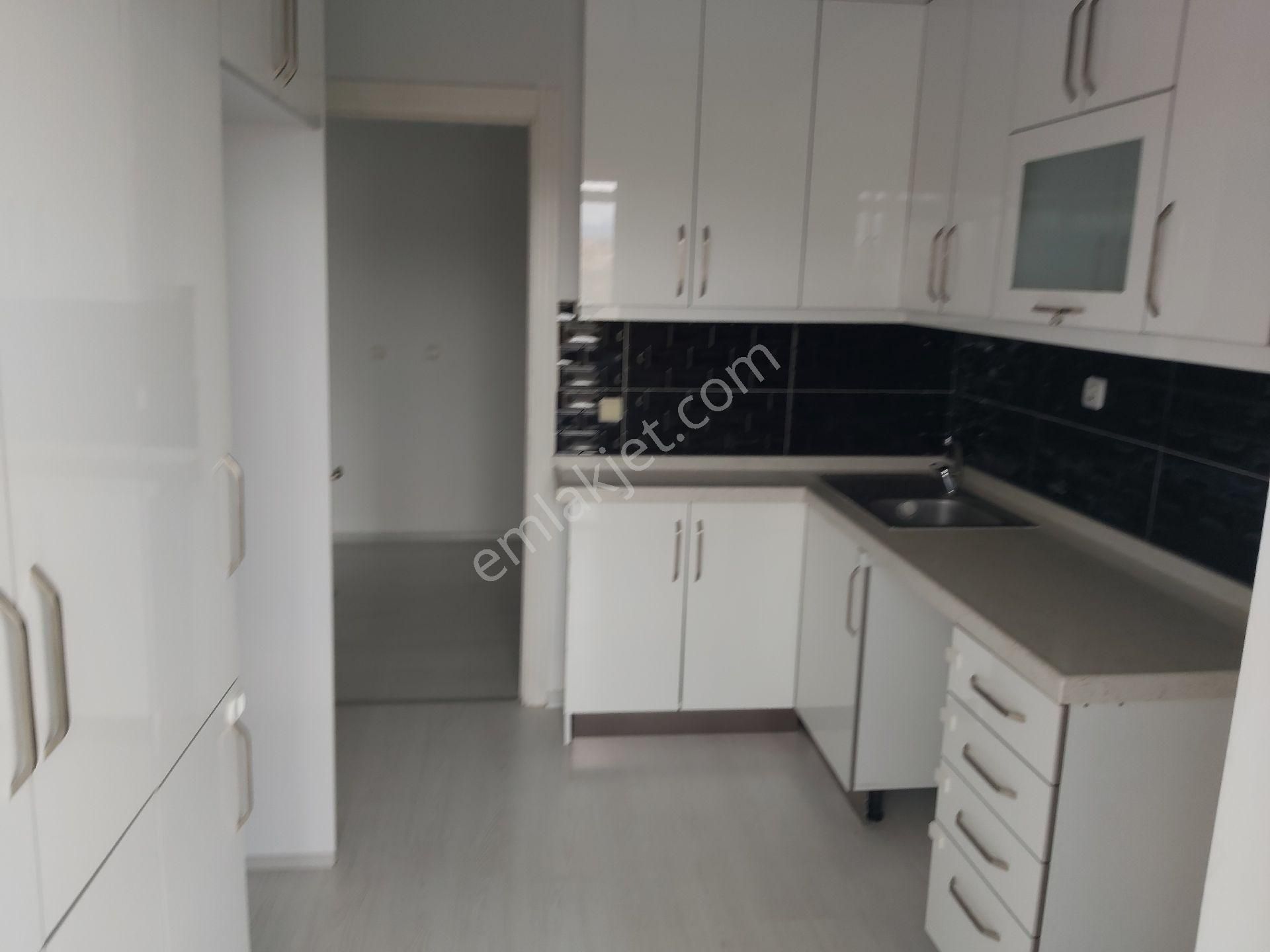 İlyap'tan Turkuaz Tokide Yapılı Kiralık 2+1 - Görsel 15