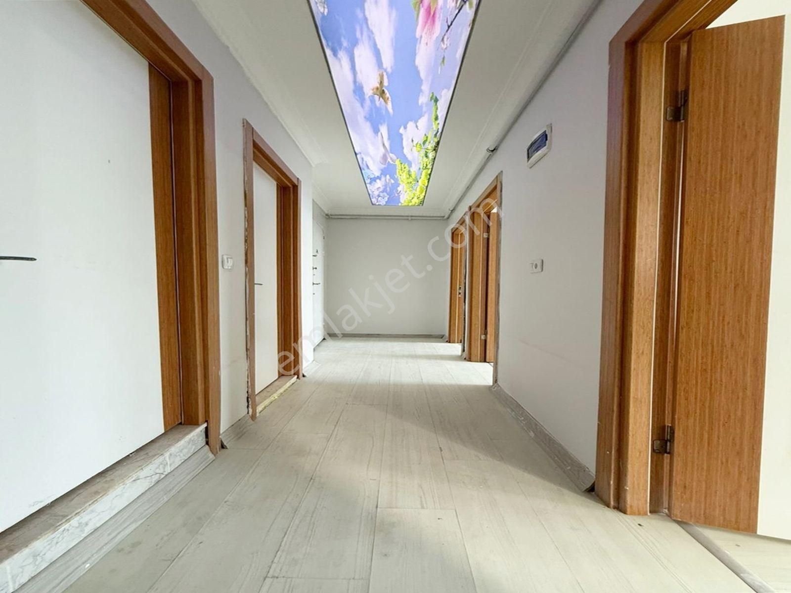 Akçaburgaz Mahallesi Yeni Bina 2+1 Düzgiriş Gibi İskanlı Daire! - Görsel 3