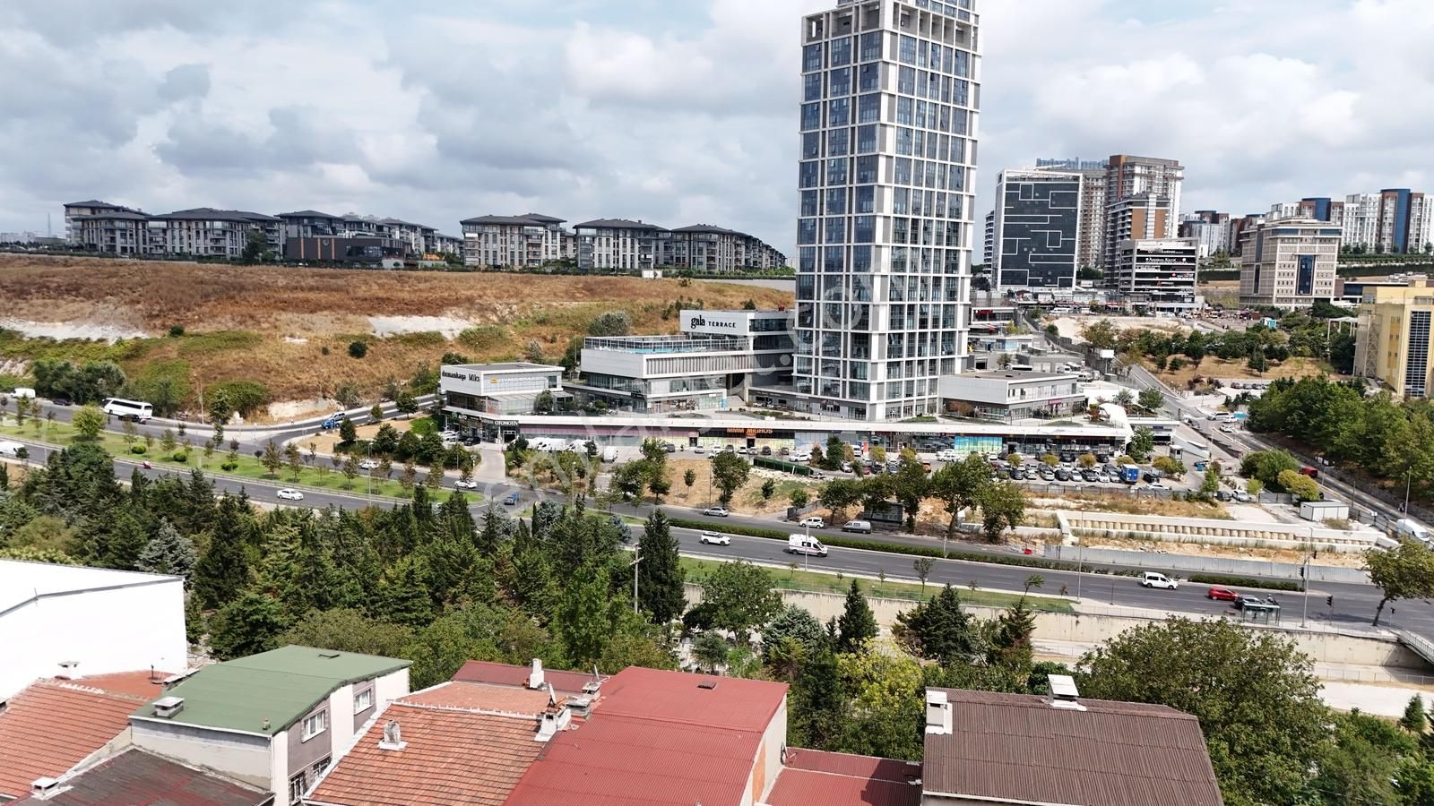Küçükçekmece Yarımburgaz`da 188m2 Yatırımlık Arsa - Görsel 14