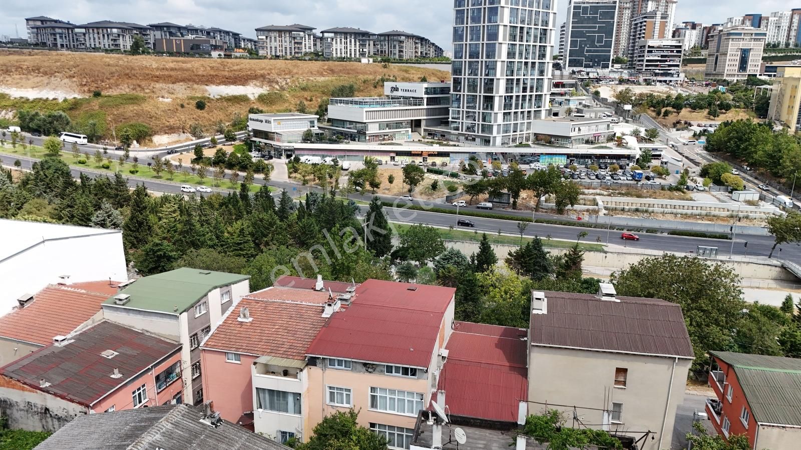 Küçükçekmece Yarımburgaz`da 188m2 Yatırımlık Arsa - Görsel 13