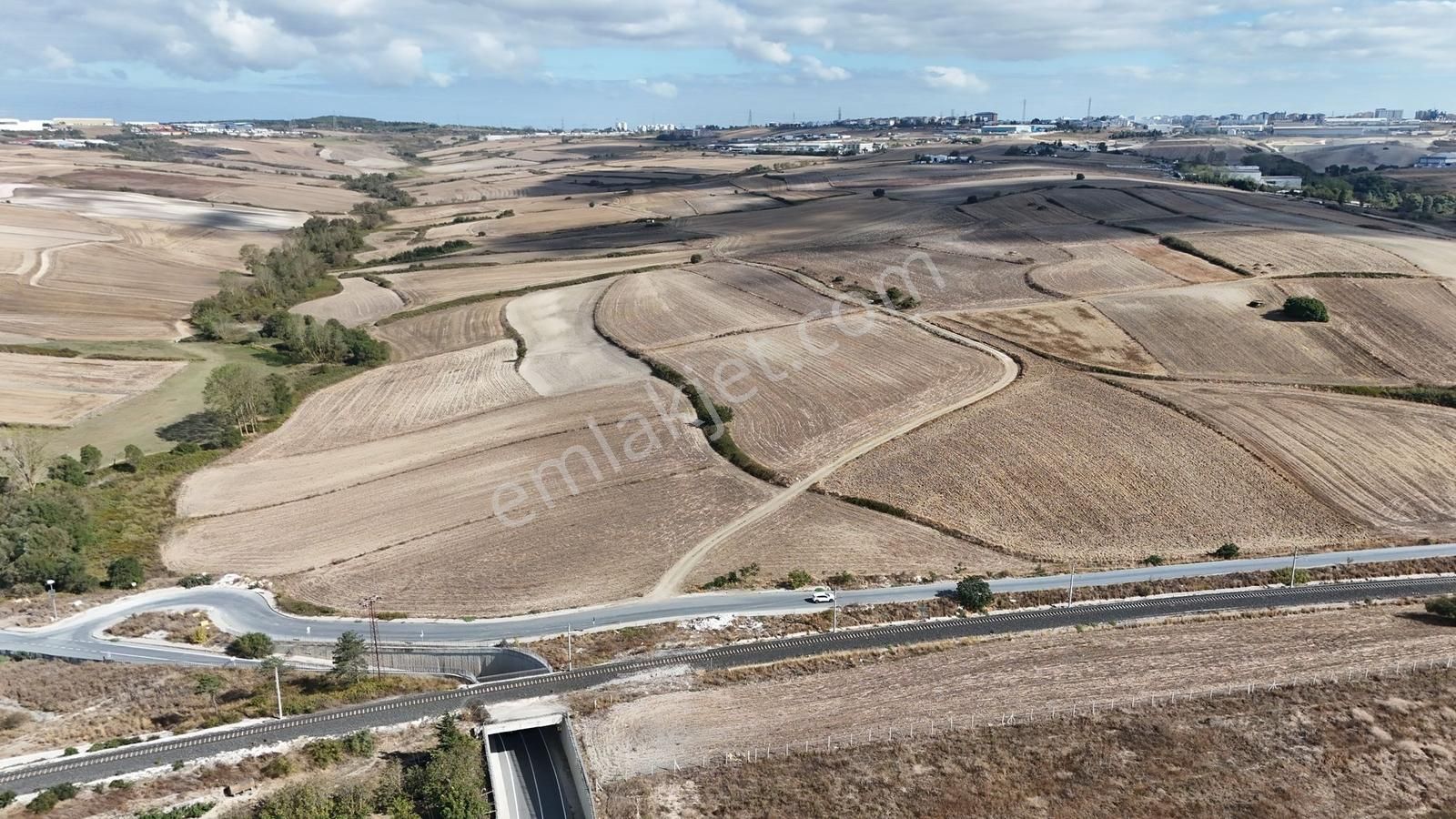 Yeşilbayırda İmara Yakın 2.079 M² Yatırımlık Tarla - Görsel 23