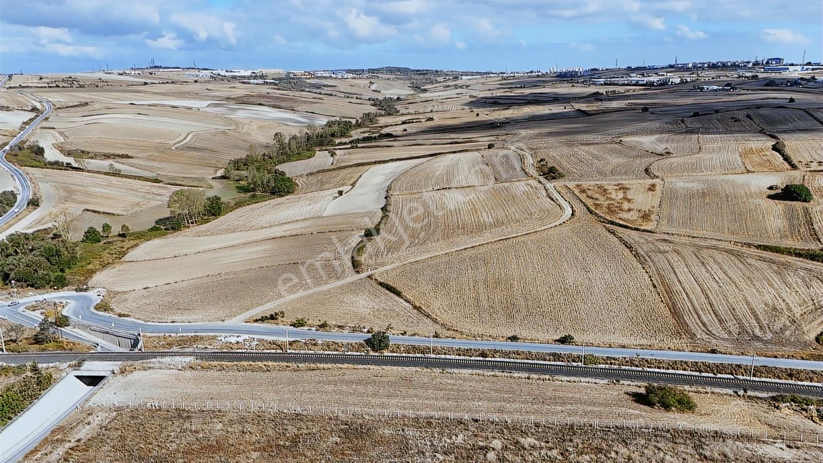 Yeşilbayırda İmara Yakın 2.079 M² Yatırımlık Tarla - Görsel 9