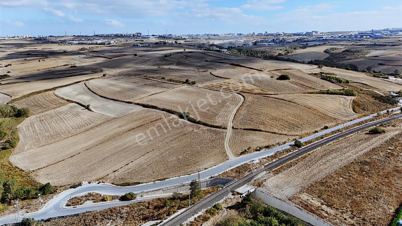 Yeşilbayırda İmara Yakın 2.079 M² Yatırımlık Tarla - Görsel 7