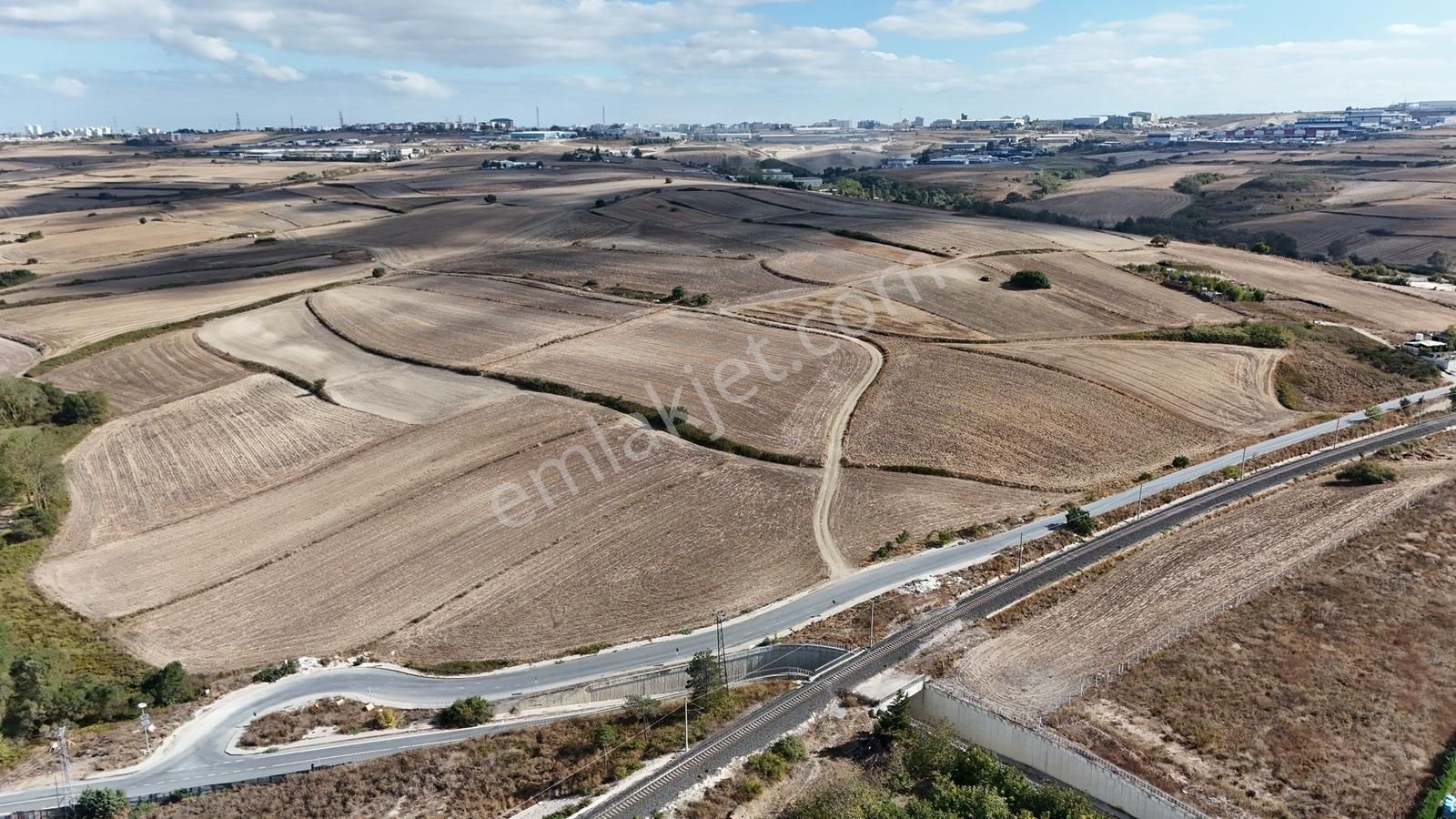 Yeşilbayırda İmara Yakın 2.079 M² Yatırımlık Tarla - Görsel 18