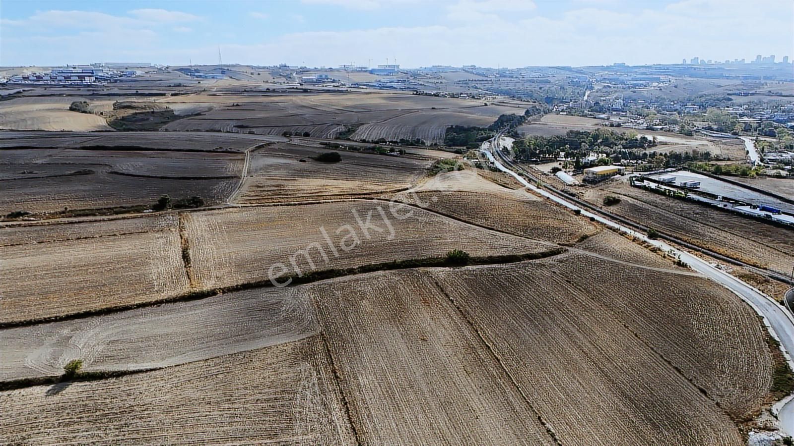 Yeşilbayırda İmara Yakın 2.079 M² Yatırımlık Tarla - Görsel 22