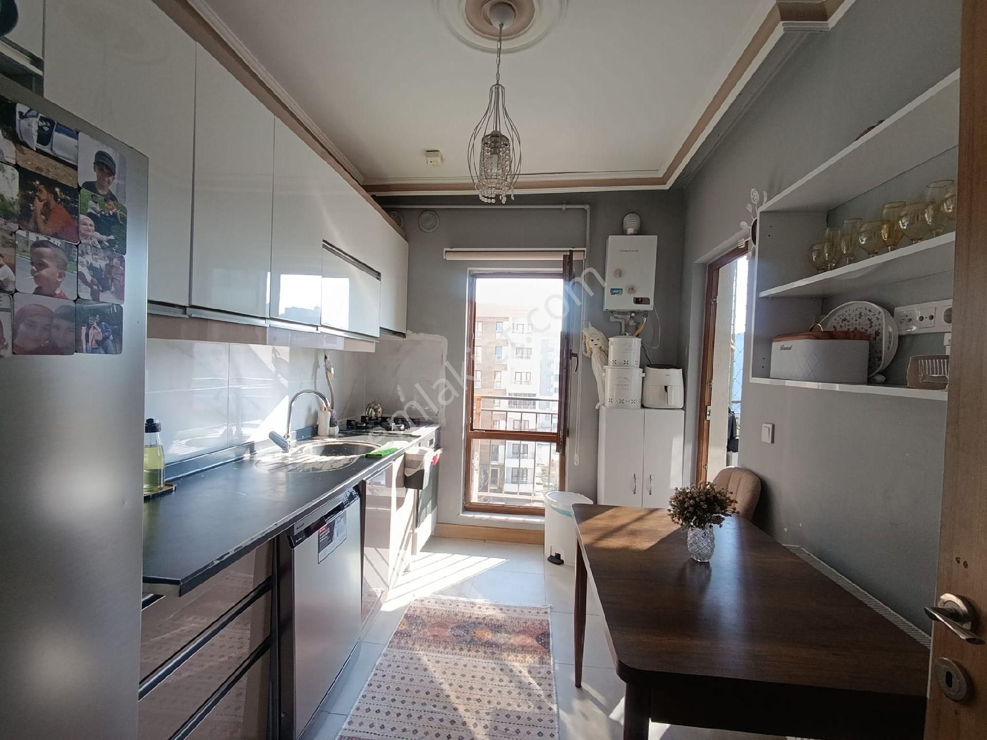 Çöl Güzeli Toki'de En Güzel Konumda Temiz 2+1 Satılık Daire!!! - Görsel 2