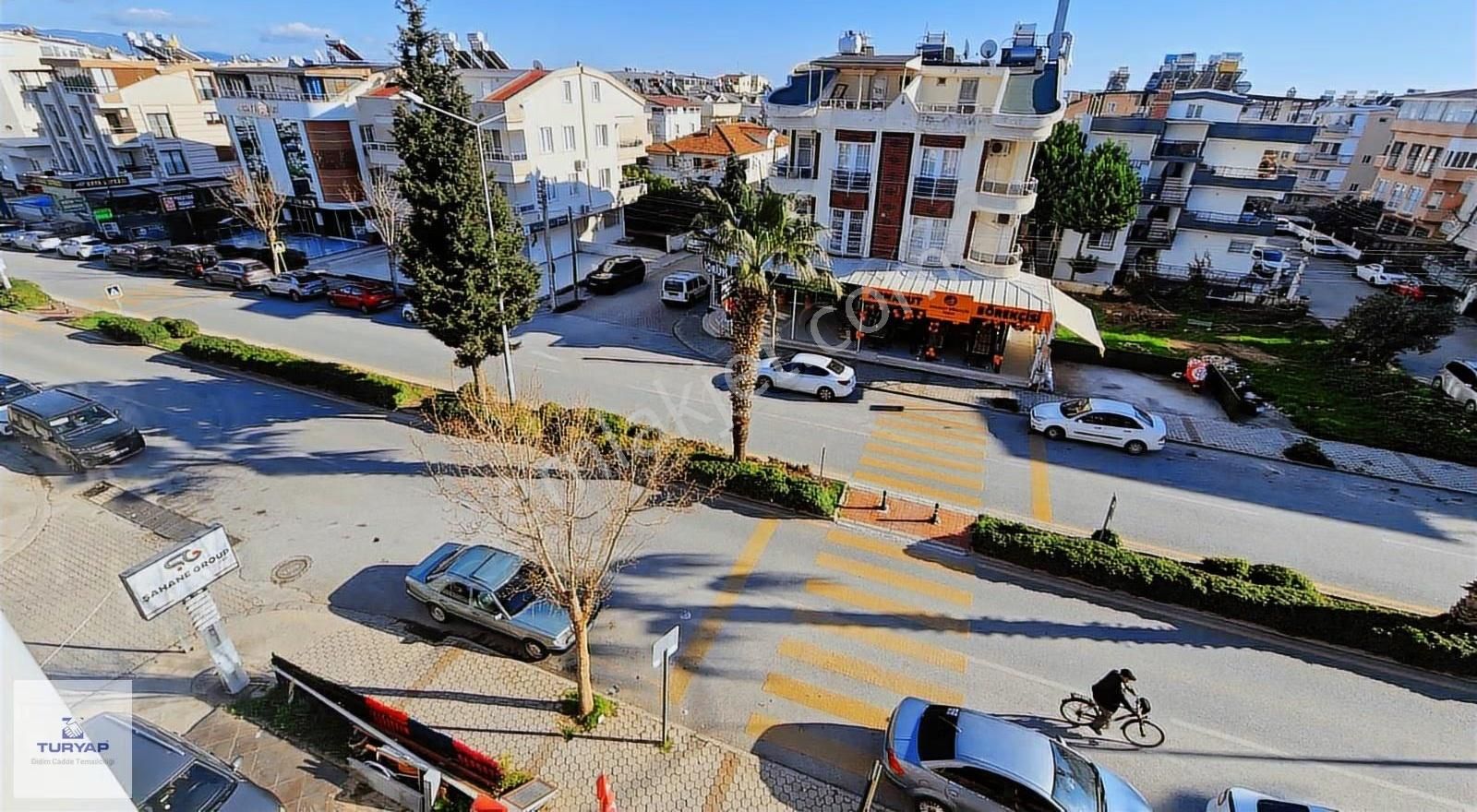 Merkezi Konumda 3+1 - 2+1 Tek Tapu İki Daire - Görsel 20