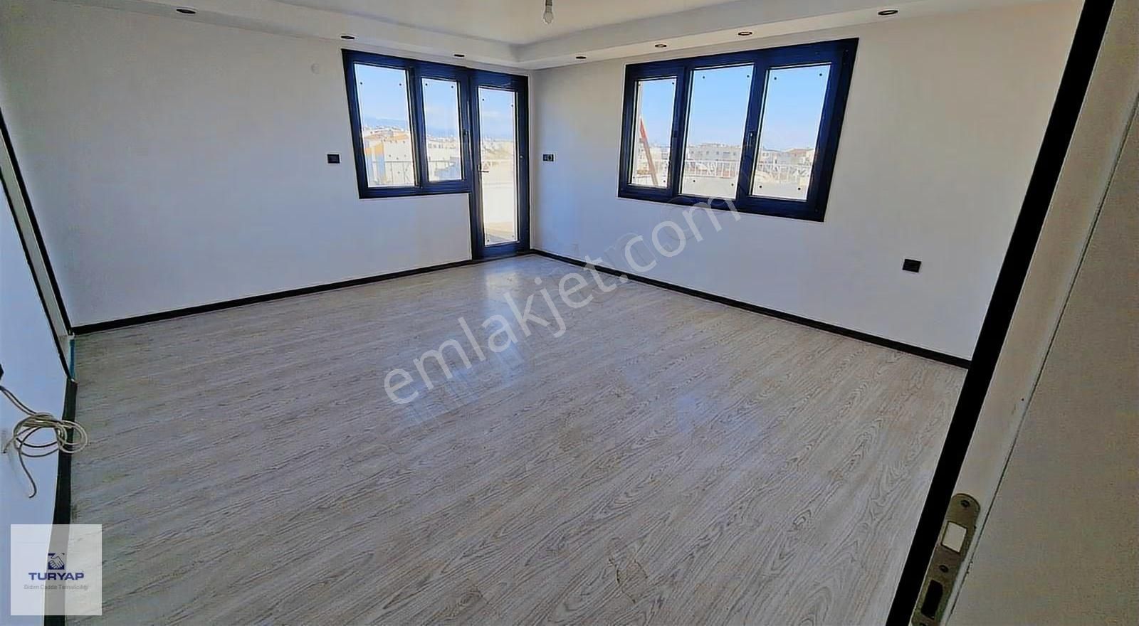 Merkezi Konumda 3+1 - 2+1 Tek Tapu İki Daire - Görsel 16