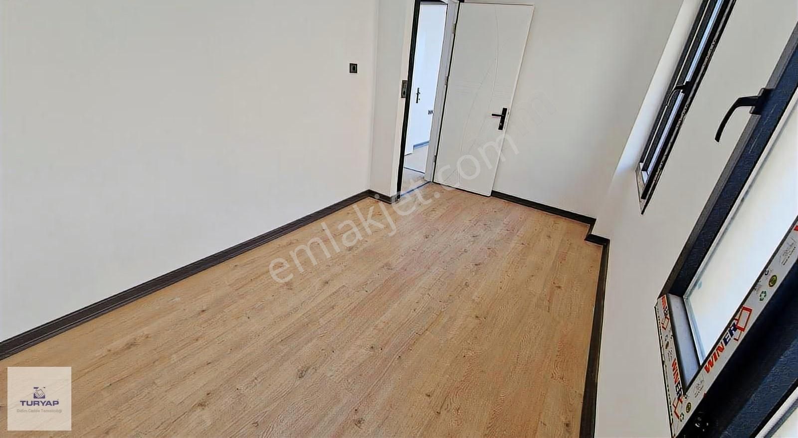 Merkezi Konumda 3+1 - 2+1 Tek Tapu İki Daire - Görsel 15