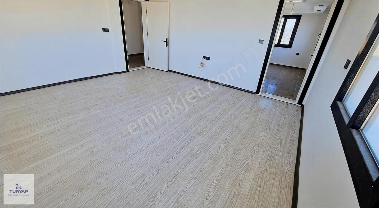 Merkezi Konumda 3+1 - 2+1 Tek Tapu İki Daire - Görsel 9