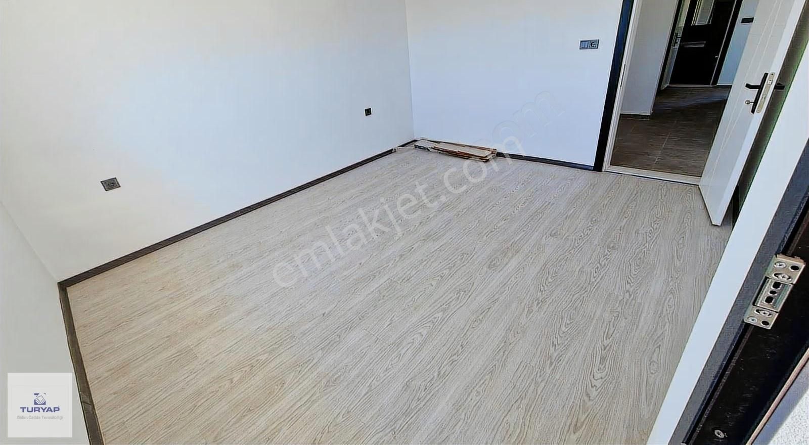 Merkezi Konumda 3+1 - 2+1 Tek Tapu İki Daire - Görsel 26